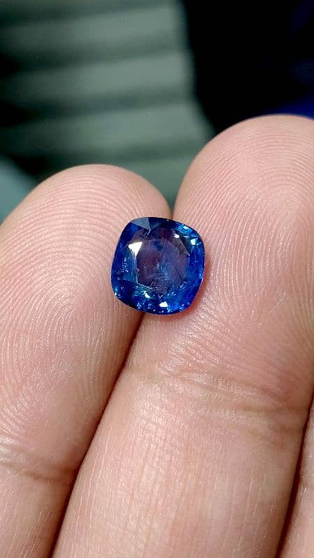 CGL Certified Natural Blue Sapphire Neelam srilankan cushion cut AAA 0