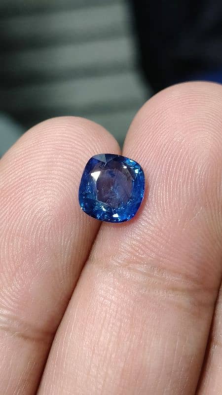 CGL Certified Natural Blue Sapphire Neelam srilankan cushion cut AAA 1