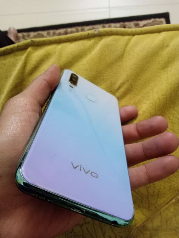 Vivo Y17 8\256 3