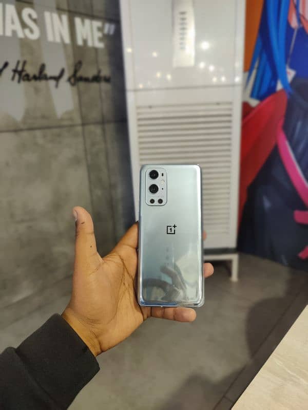 OnePlus 9 pro 12gb,256gb non pta 0