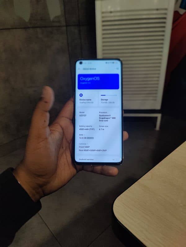 OnePlus 9 pro 12gb,256gb non pta 4