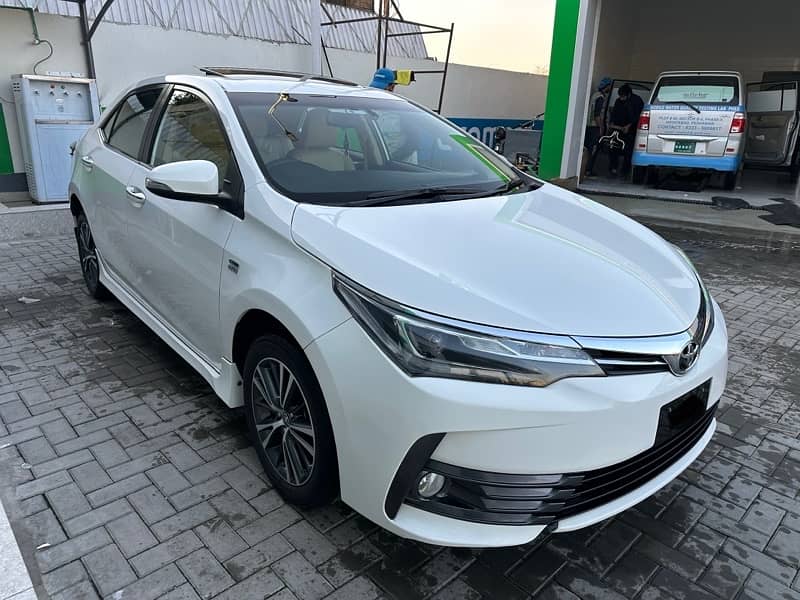 Toyota Altis Grande 2018 0