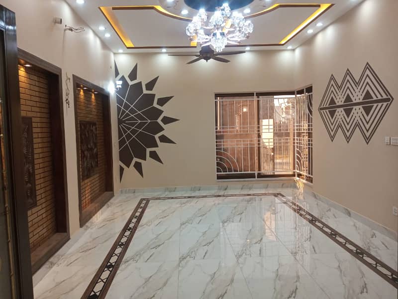 Beautiful Luxurious 8 Marla House Is Available For Rent 17