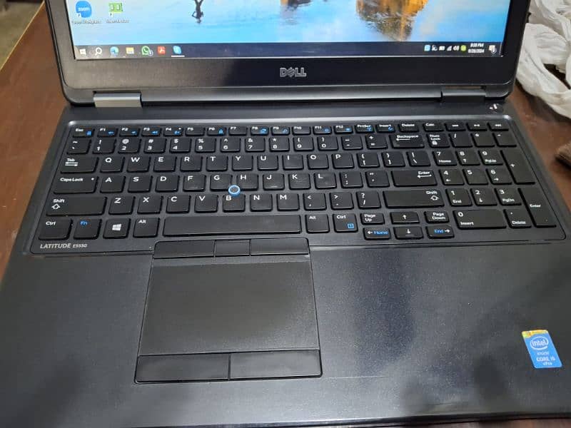 Dell latitude e5550 11