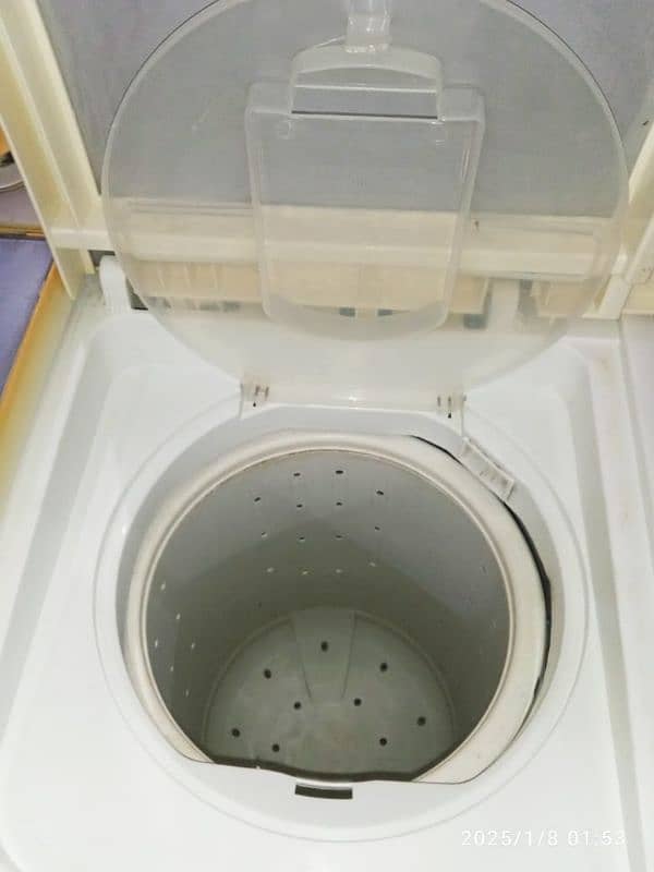 Kenwood washing machine twin tub model number KWM-1012-SA 14