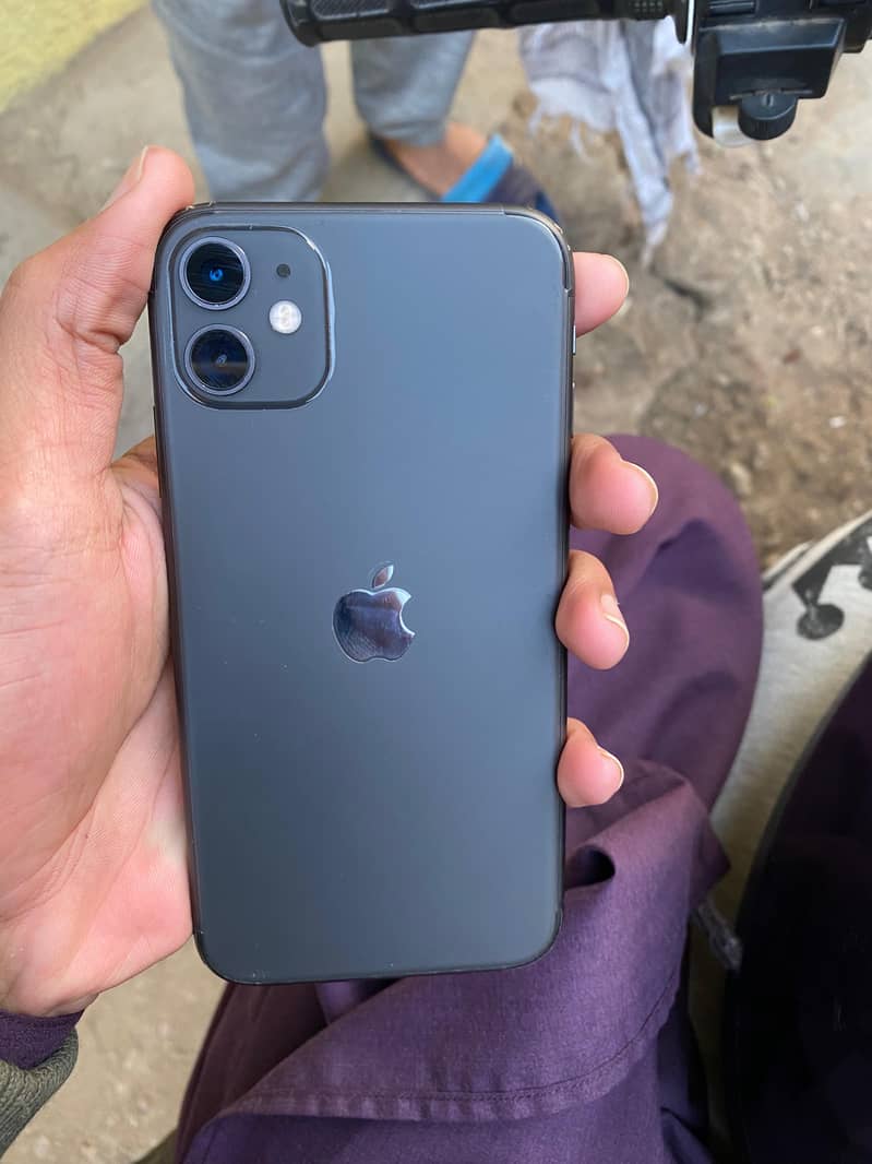 Apple iPhone 11 2