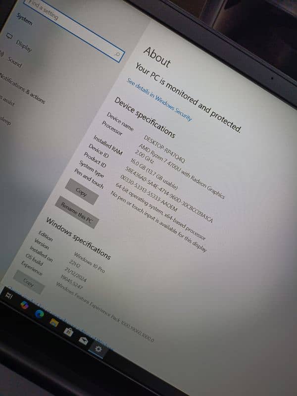 Lenovo Thinkpad E15 Ryzen 7 4700U 8 cores 2gb dedicated graphics 15.6 10