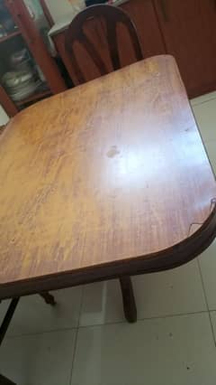 4 seater dinning table