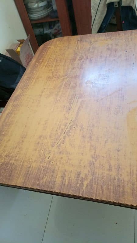 4 seater dinning table 6