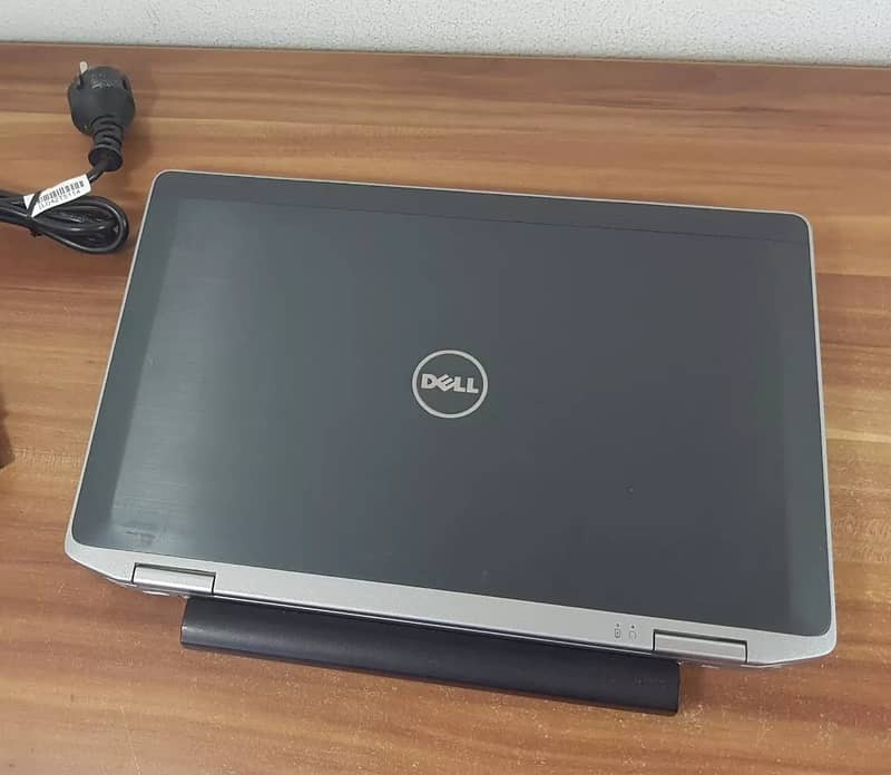 Dell Latitude e6320 Core i7 2nd Gen Laptop - 4GB RAM - 500GB HDD 3