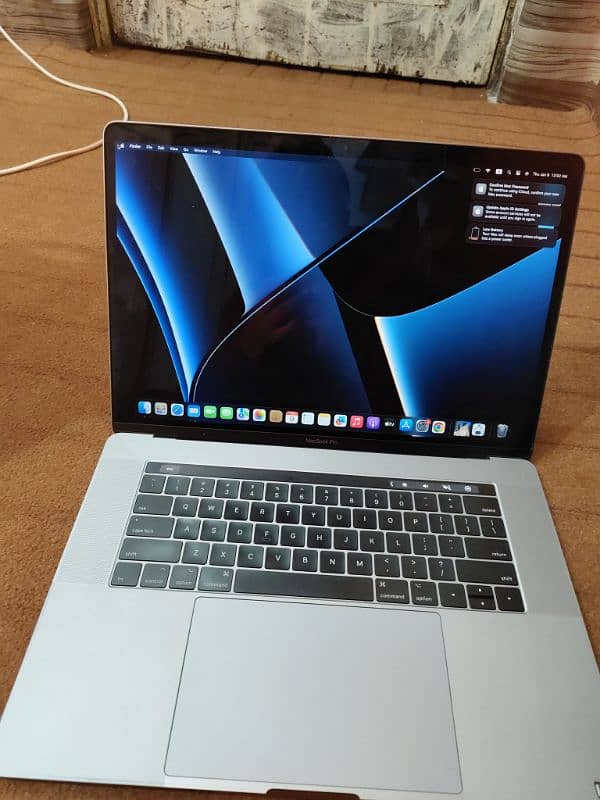 Macbook pro 0