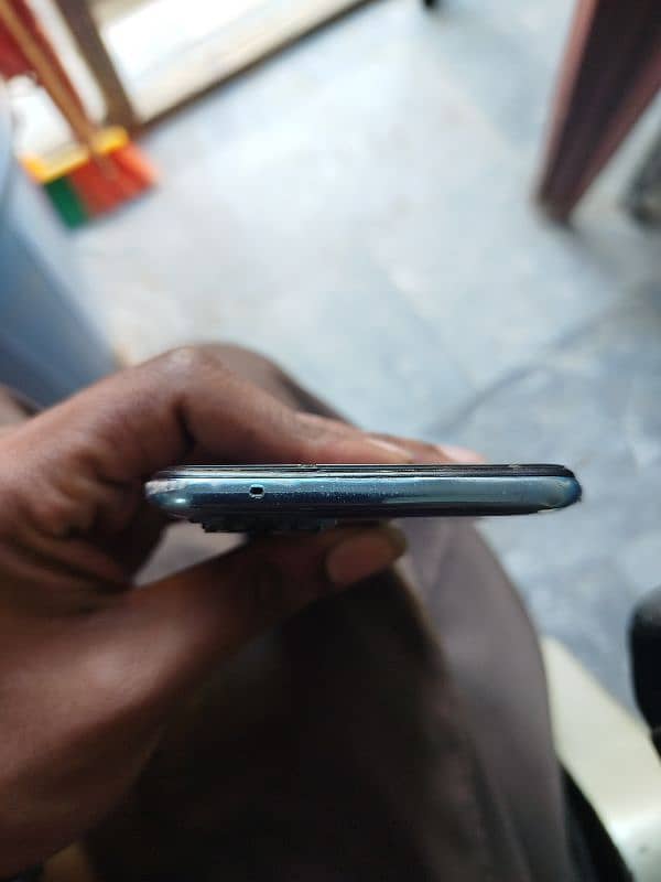 Oppo F17 pro 8+3/128 All ok 3