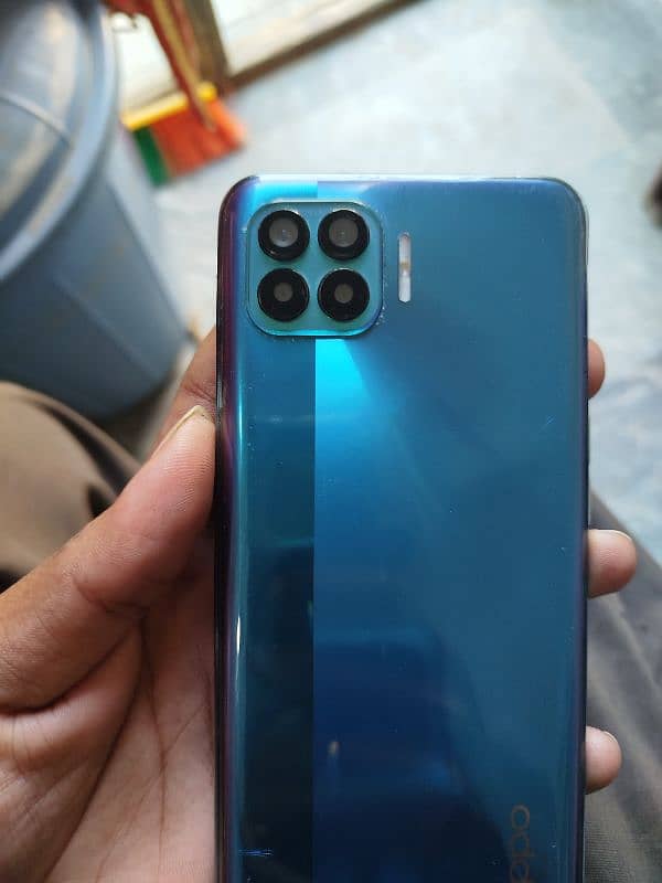 Oppo F17 pro 8+3/128 All ok 9