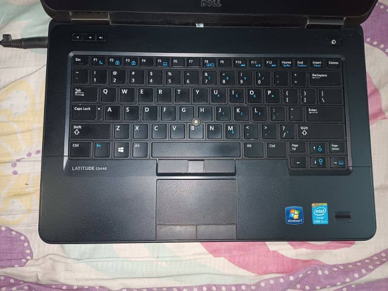 dell i5 4th gen| 8gb Ram| 128gb ssd 1