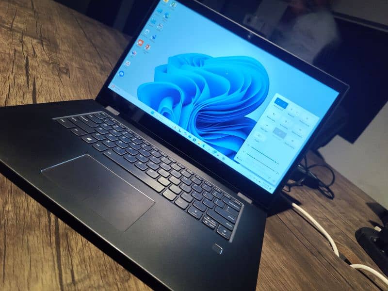 Lenovo Core i7 8th Gen with 360° Touch Screen 3