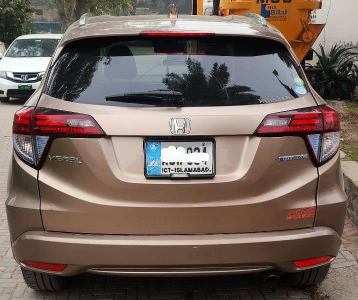 Honda Vezel 2016 1