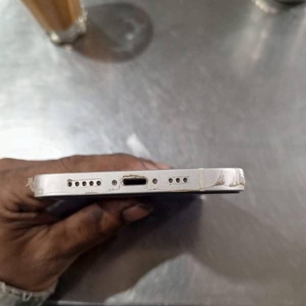 iPhone 12 factory unlock non pta 64 go 4