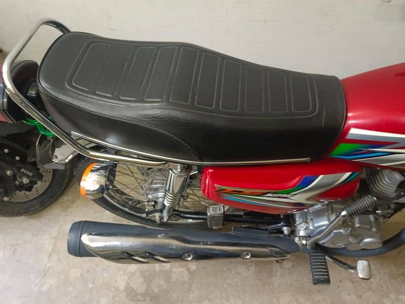 Honda CG 125 like New 6