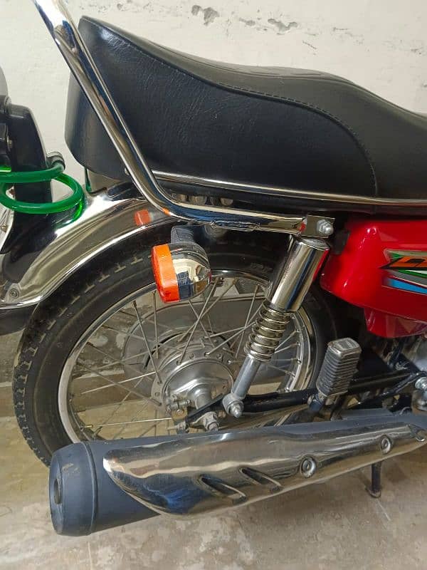 Honda CG 125 like New 8