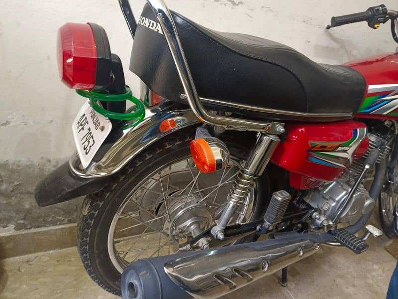 Honda CG 125 like New 10