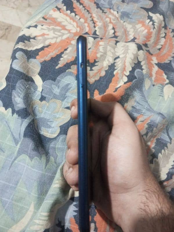 Infinix smart 3 plus (for parts, with original panel) 2