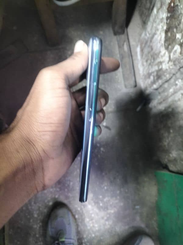 vivo s1 8. . . 256 with box 3