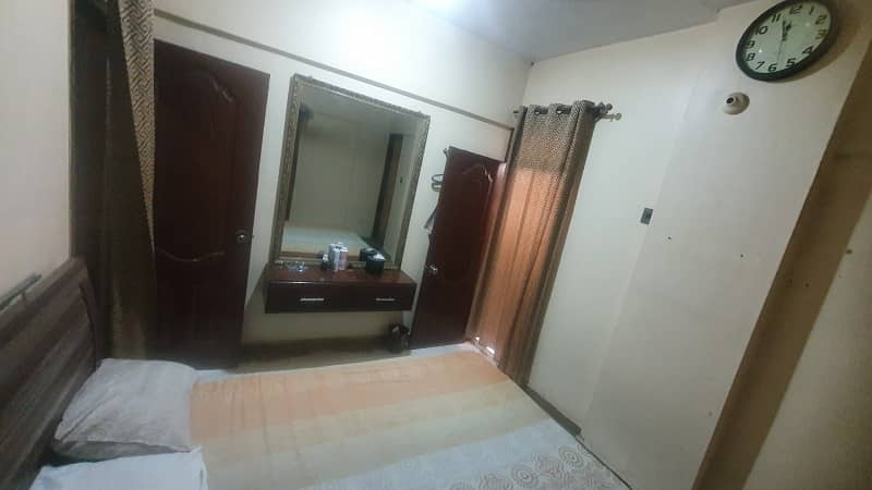 2 Bed DD Sale Flat in Gulshan Block 7 Renovated Like New 2