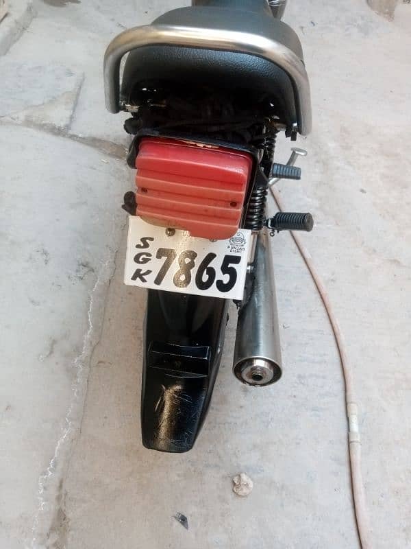 Honda cd100 model 2009 Sargodha number 4