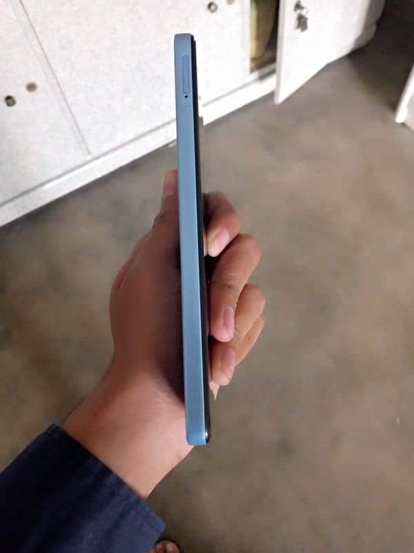 Redmi 12   Storage -  8/128      Condition - 10/09 2