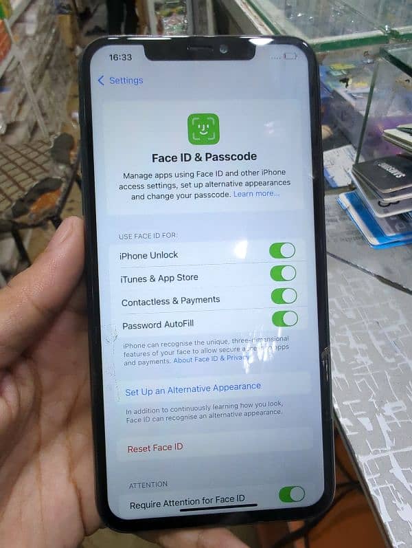 iphone 11promax pta approved 256gb 94health all ok 10/10condition 3