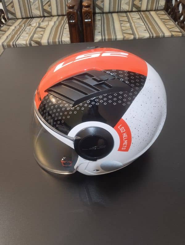 LS2 helmet XL size in brand new condition 2