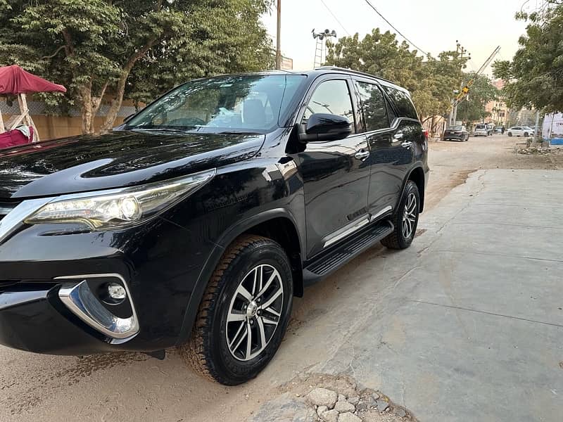 Toyota Fortuner V 2021 2