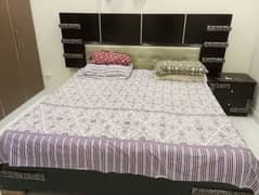 home used bed is available for sale