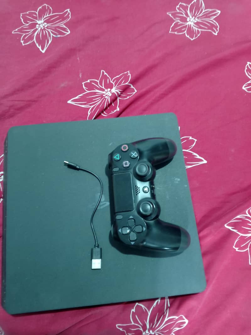 PS4 slim 2