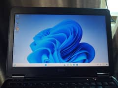 Dell i7 4th Gen Laptop - Used but Fully Functional