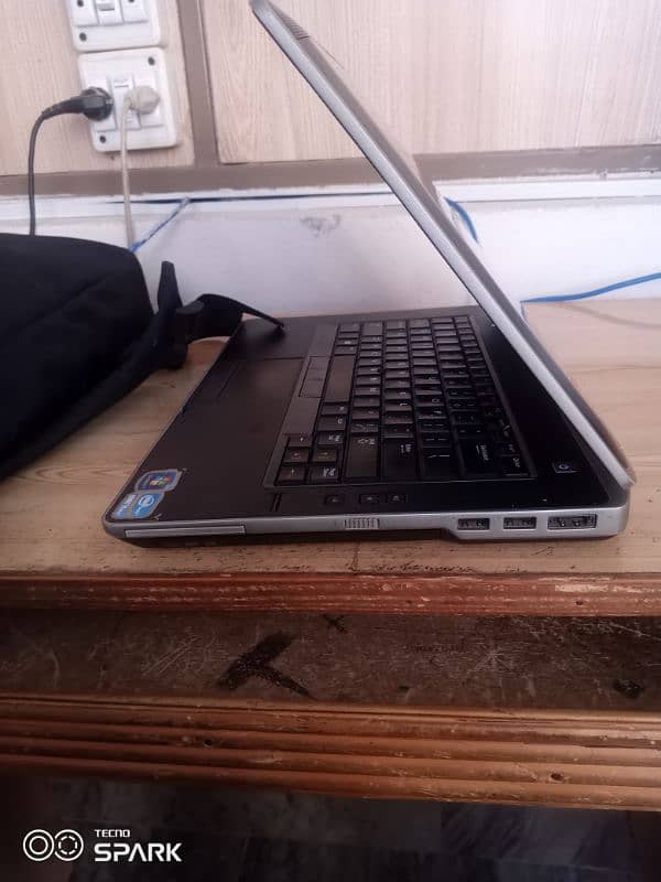 Dell laptop window 10 Pro 1