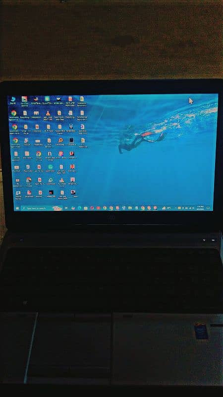 URGENTLY SELLING HP BUSINESS LAPTOP i5-4300 (15-inches) 5