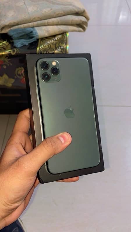 Iphone 11 pro max DUAl sim PTA 256 1