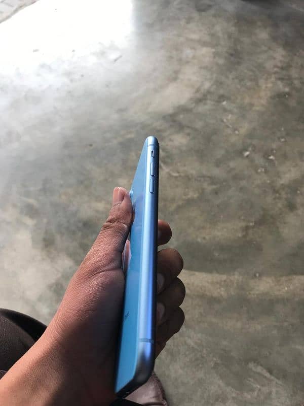 Apple IPhone XR Blue Diamond Color For Sale 3