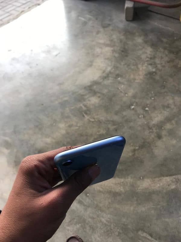 Apple IPhone XR Blue Diamond Color For Sale 4