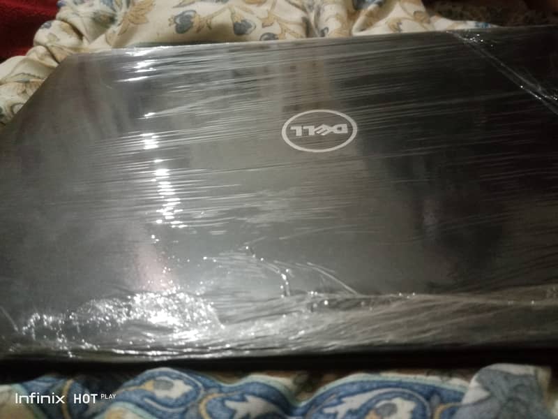 Dell laptop 10/10 i7 6 generation 0