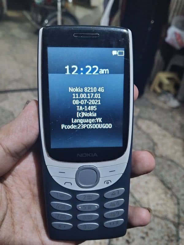 Nokia 8210 4G 6