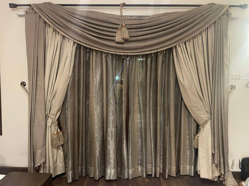 Formal Curtain with Sheer & Rod,Pelmet and Tassels 1