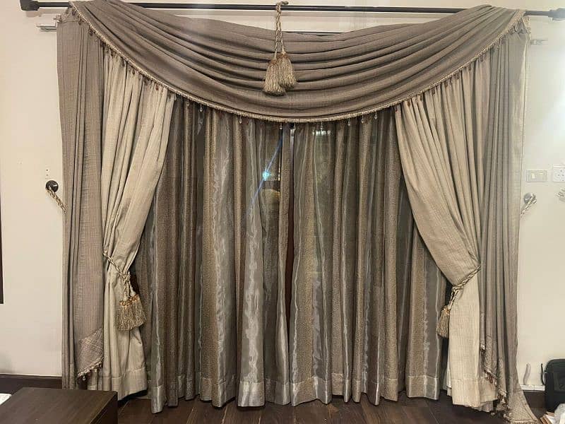 Formal Curtain with Sheer & Rod,Pelmet and Tassels 3