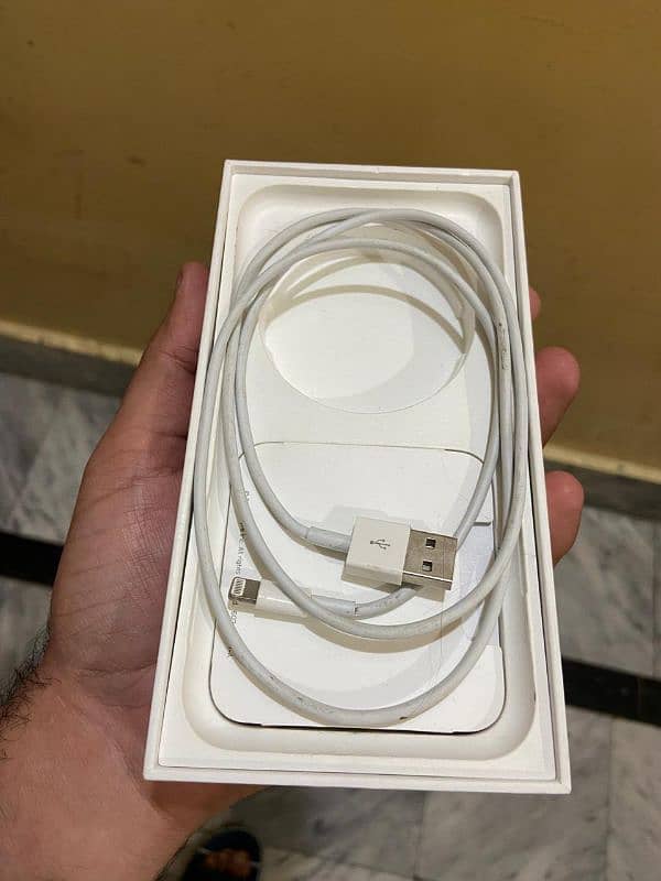 Iphone 11 JV 64GB 8