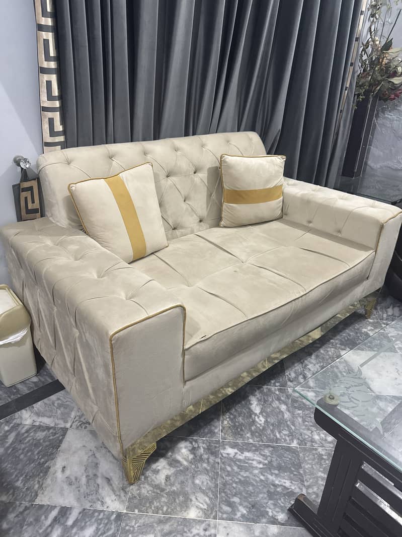 Modern Velvet Sofa Set 7 Seater 0