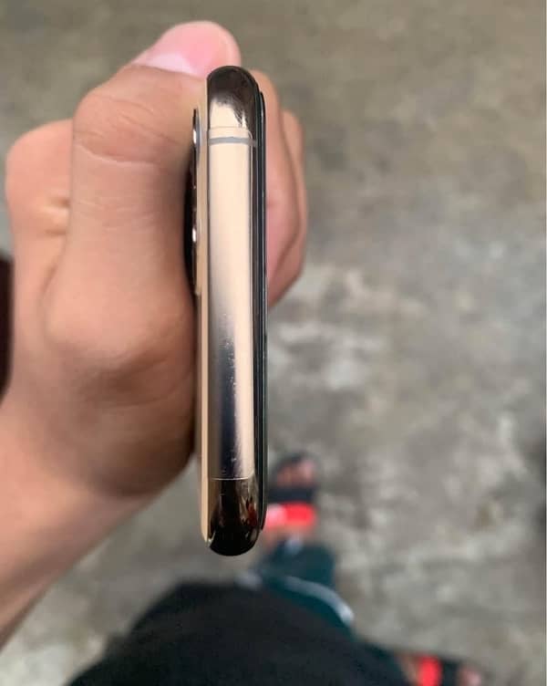 iPhone 11pro non pta 64gb 2 month sim time 2