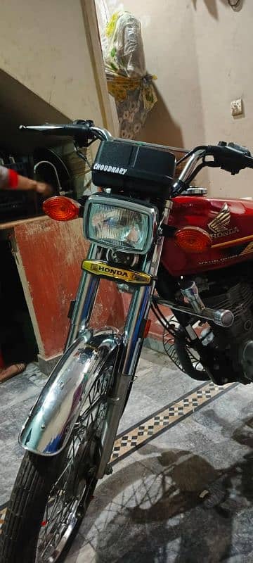 HONDA CG 125 SPECIAL EDITION 6