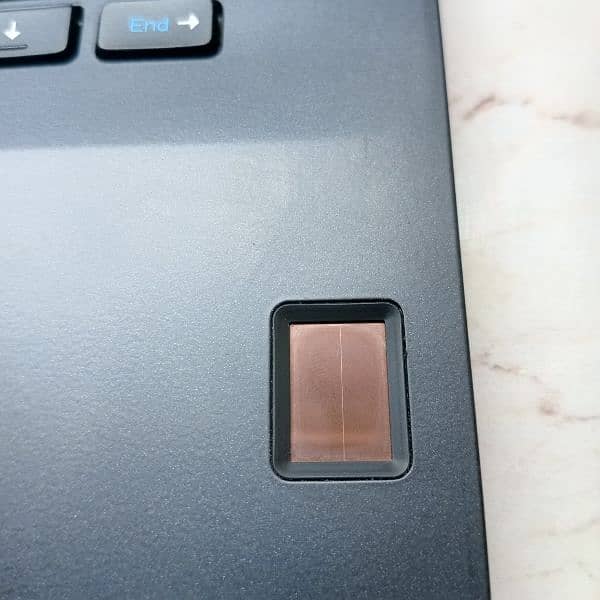 Dell laptop core i 5.6th generation 4