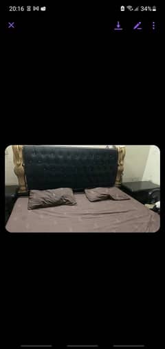 black bed